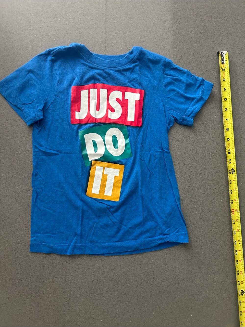 Nike Just Do It Blue T-Shirt Kids Size S…